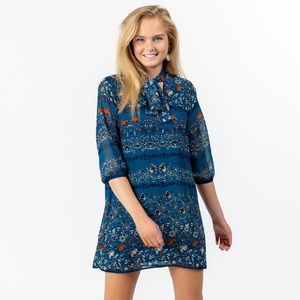 🎉 *3 for $25* Lesha Floral Bow Tie Dress - M